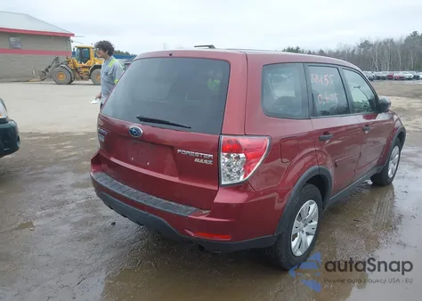 2010 Subaru Forester 2.5X z USA, uszkodzony, nr VIN JF2SH6AC4AH742354